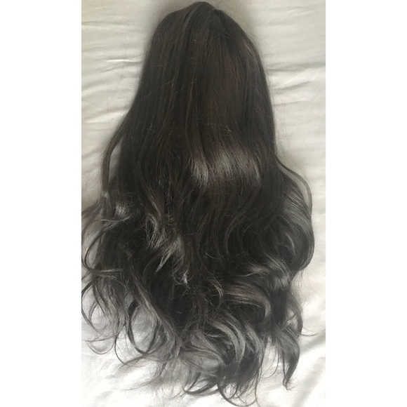 Wig - Picture 4 of 5